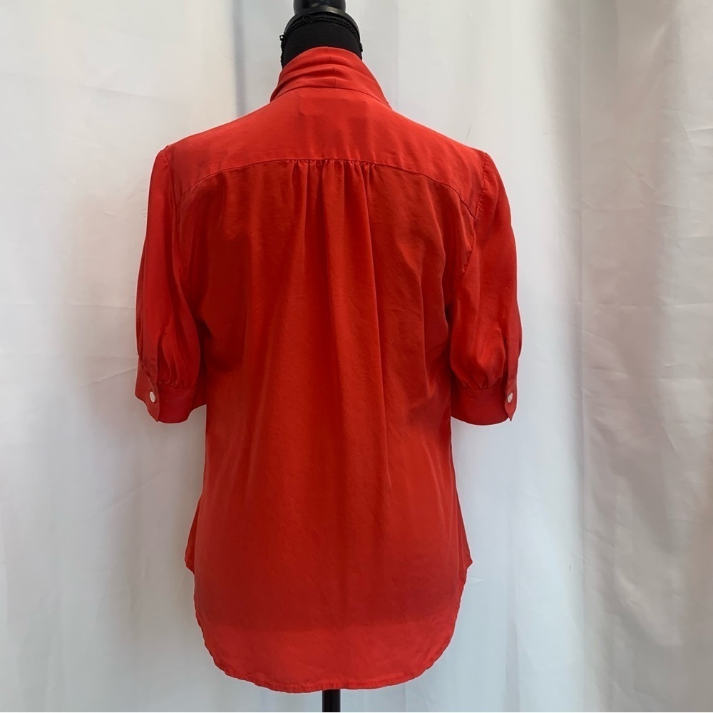 Fifteen Twenty blood orange red tie neck 100% silk blouse Sz L - Picture 6 of 11
